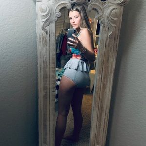 Kortni Jean grey ruffled bottoms